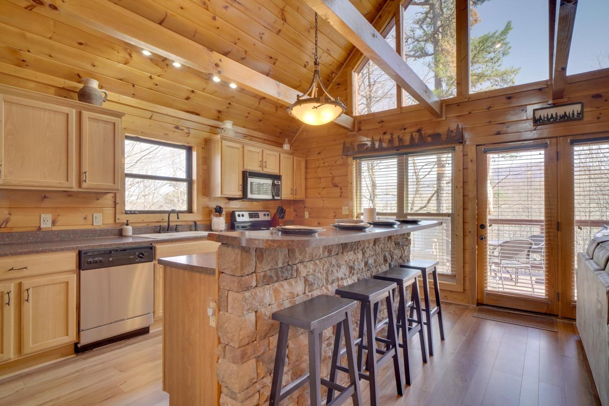Hatcher Mtn Retreat Sevierville Cabin With Hot Tub! エクステリア 写真