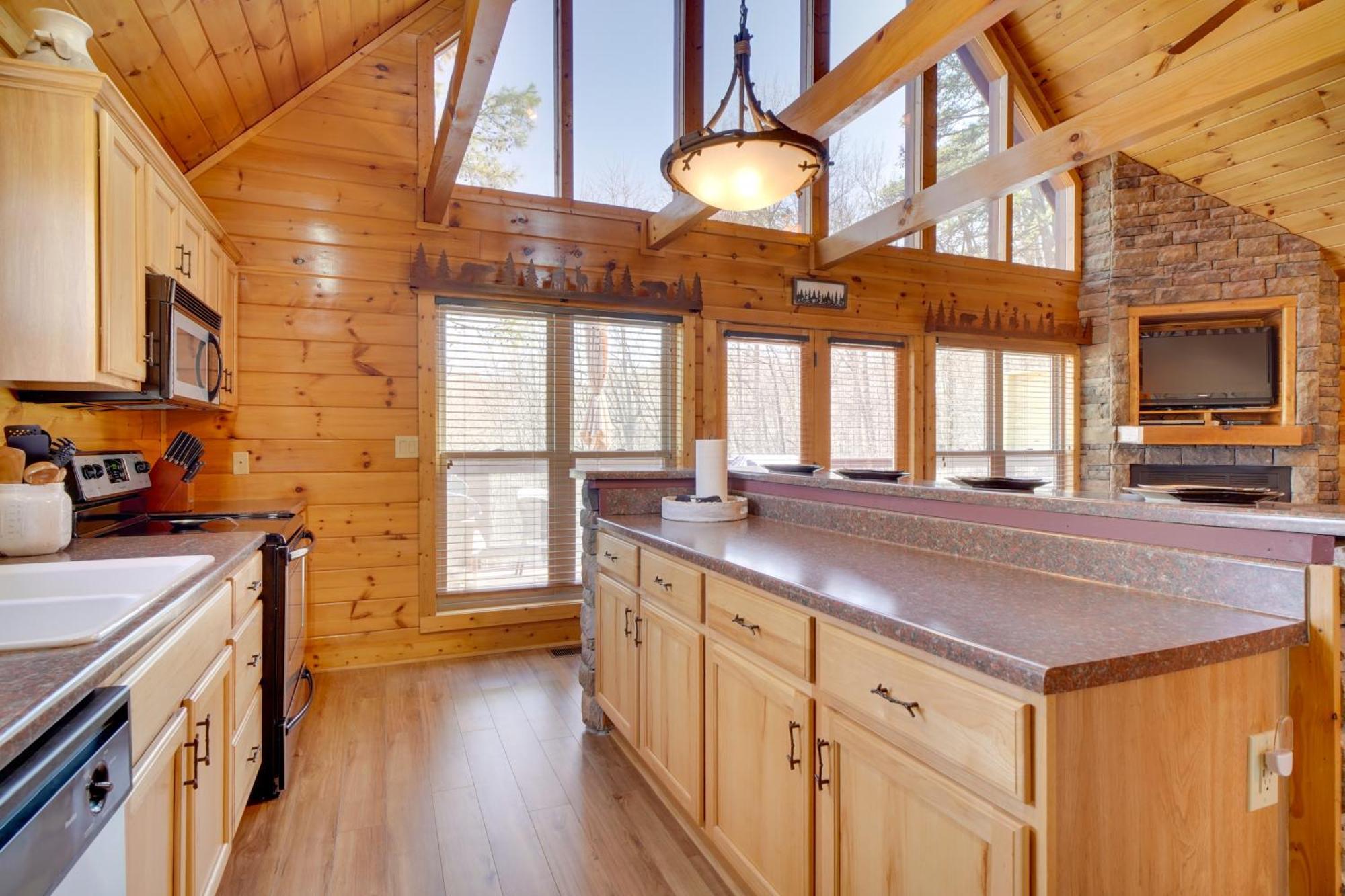 Hatcher Mtn Retreat Sevierville Cabin With Hot Tub! エクステリア 写真